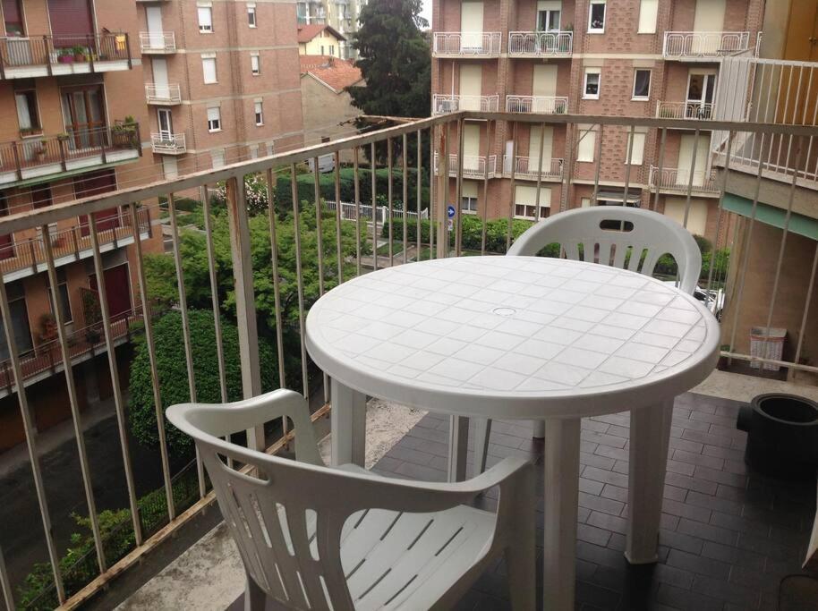 Relax Time Apartment Biella Bagian luar foto